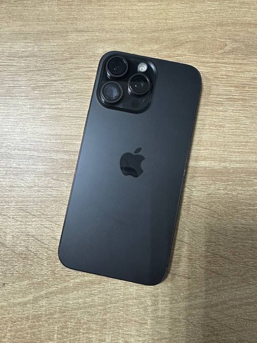 Iphone 15 Pro Max/256 GB Neverlock