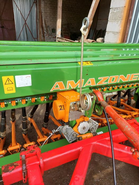 Siewnik amazone d8 30 super