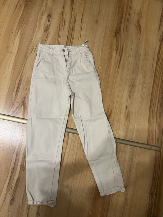 Продам жіночі штани. Стан відмінний, без дефектів. Зручні та стильні.