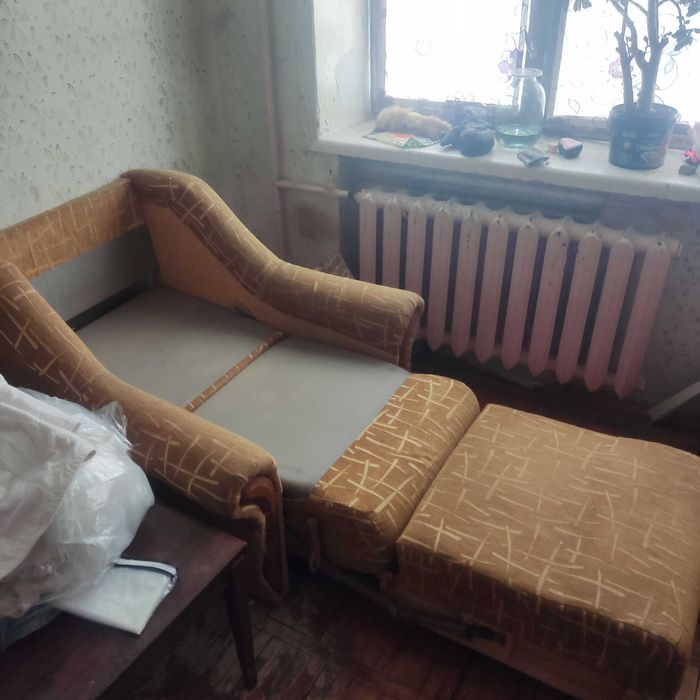 Продам диван и кресло