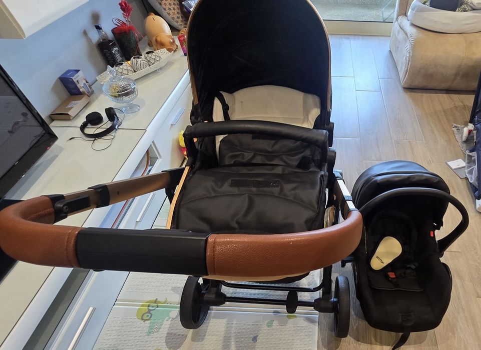 Carrinho com alcofa e babycoque bebé