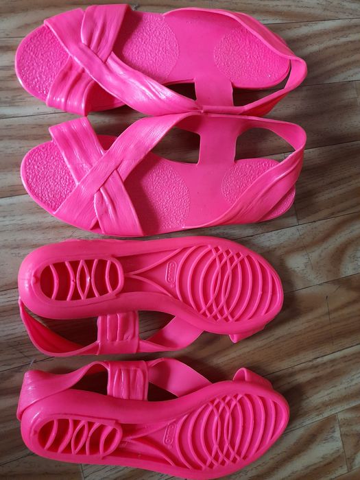 Letnie obuwie silikonowe dl 23cm-10zl para