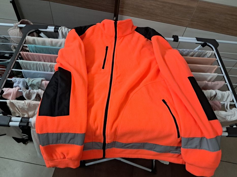 Bluza polarowa 4 XL Nowa
