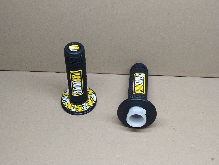 Ручки руля мото грипсы (пара) "PRO TAPER"  с ручкой газа, универсальне