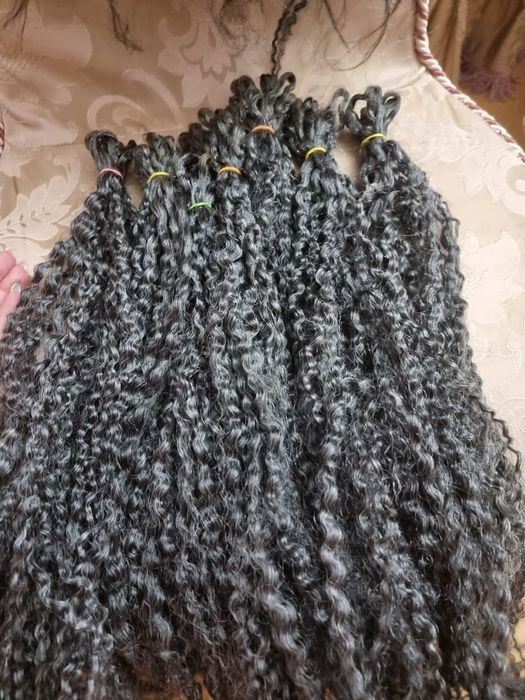 Афрокудрі, дредокудрі.