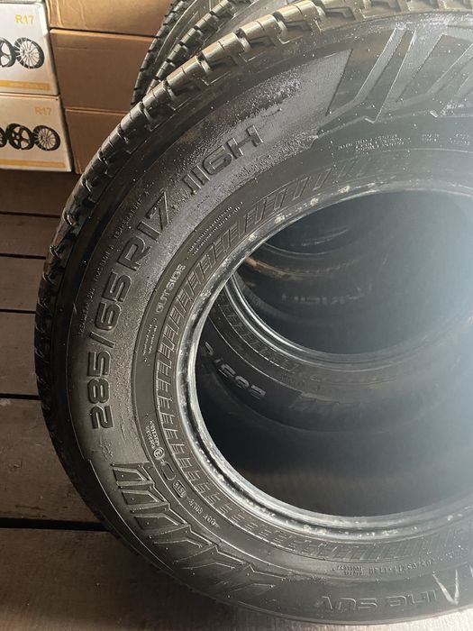 285/65/17  Nokian літо