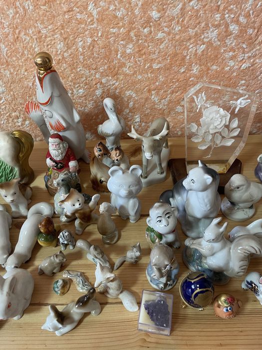 Фарфорові статуетки