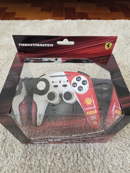 Thrustmaster Ferrari Wireless Controller – Edição Fernando Alonso (PS3 / PC)