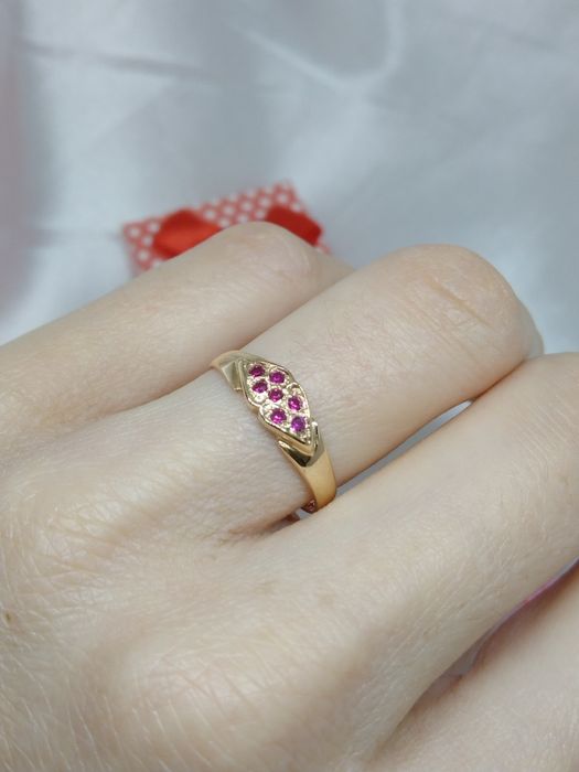 Złoty pierścionek czerwone kamienie, złoto Golden rose 583, rozmiar 16