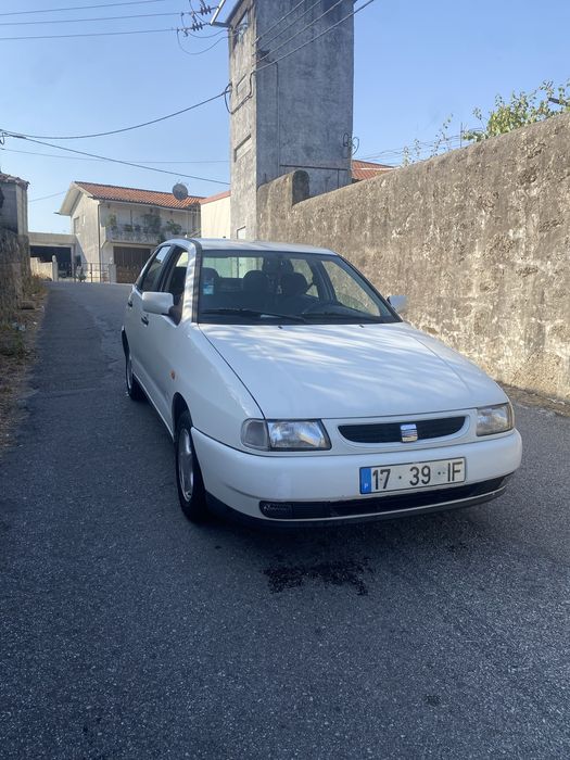 Seat ibiza 1.0 branco