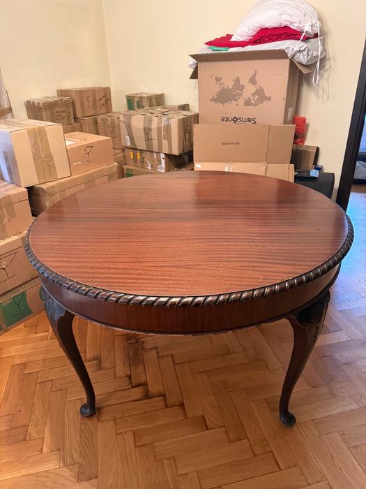 Stoł i komoda Chippendale