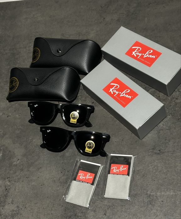 Dwie Pary Okularów Rayban Czarnych