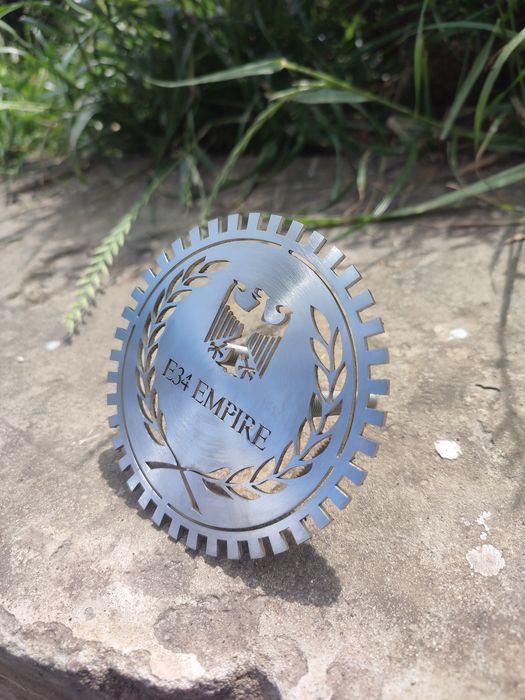 Эмблема E34 EMPIRE