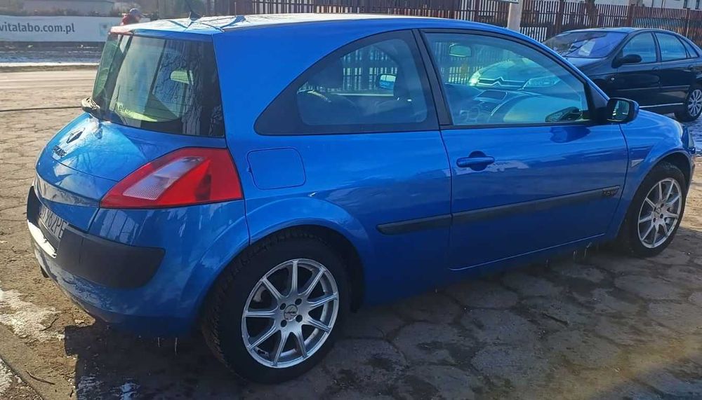Megane 1.6 ben piękny kolor bez rdzy ładne alufelgi sportowy wydech