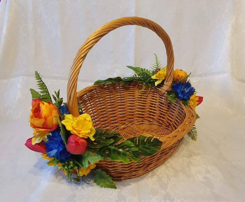 Kielce Duży koszyk, koszyczek wielkanocny z przybraniem