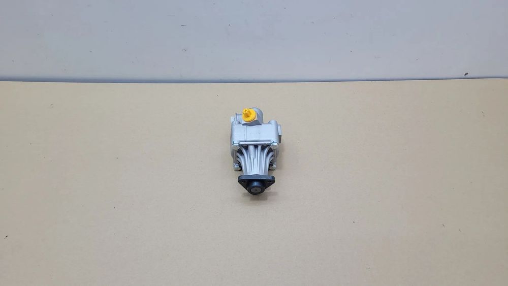 POMPA WSPOMAGANIA BMW 3 5 E28 E30 E24 316 318 325i M10 518 520e 525 528 ZF