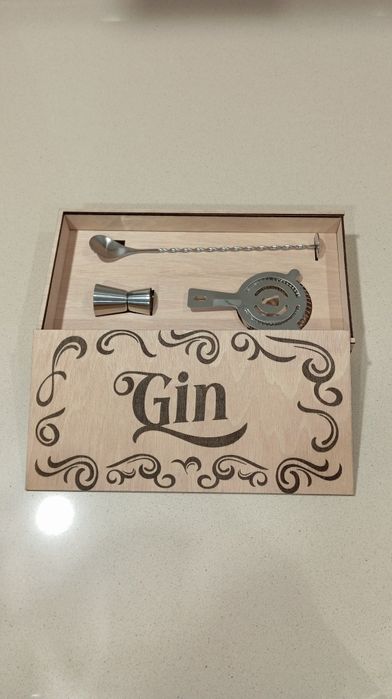 Caixa de gin personalizada