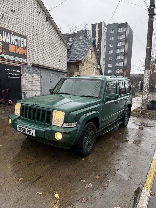 Jeep Commander 3.0 дизель автомат 4*4