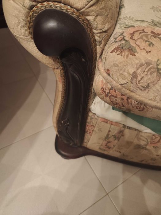 1 sofá e 2 poltronas