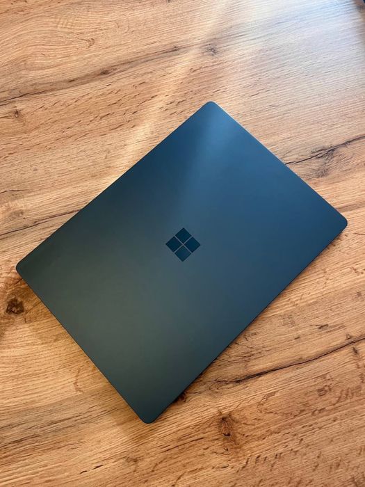 Microsoft Surface 2  i7 16/512