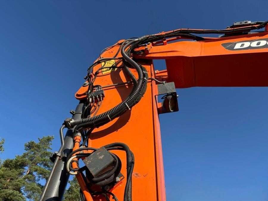 Продам екскаватор Doosan DX 140LC-5 з Німеччини