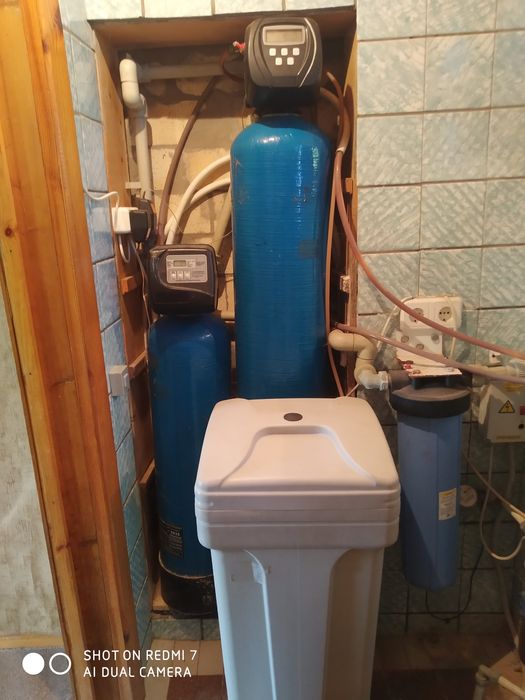 Многоступенчатая система очистки воды.