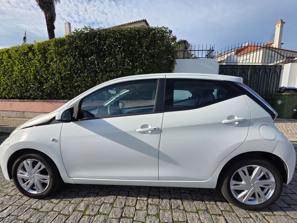 Toyota Aygo 1.0 X-Play Plus+X-Touch +TSS MM