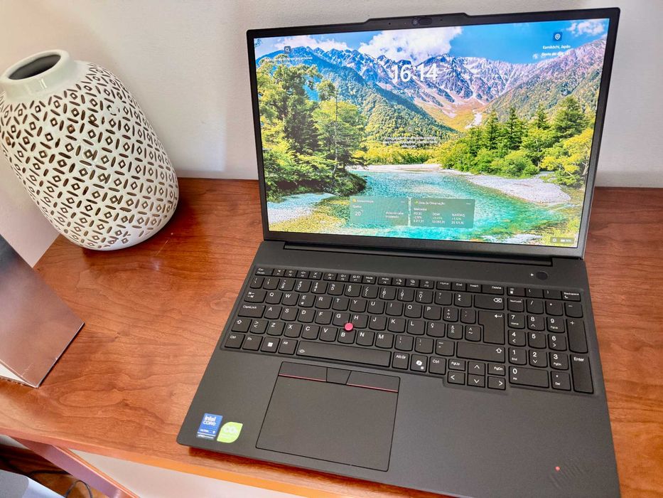 Lenovo ThinkPad P16s Gen4|Ultra 9-285H|64Gb|1TB|ARC PRO 140T|Garantia|