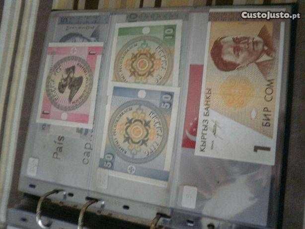 QUIRGUISTÃO 4 Notas Não Circuladas conforme as fotos, de duas Séries