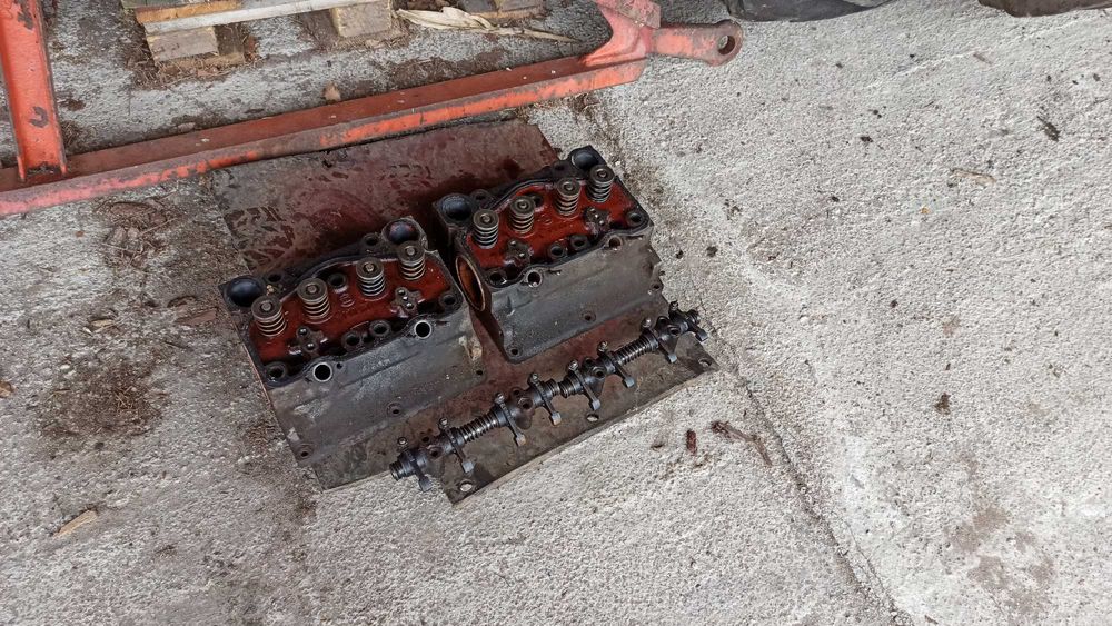 Głowica Silnika Liaz Skoda Ciągnik Ładowarka Ciężarówka Agregat Dźwig