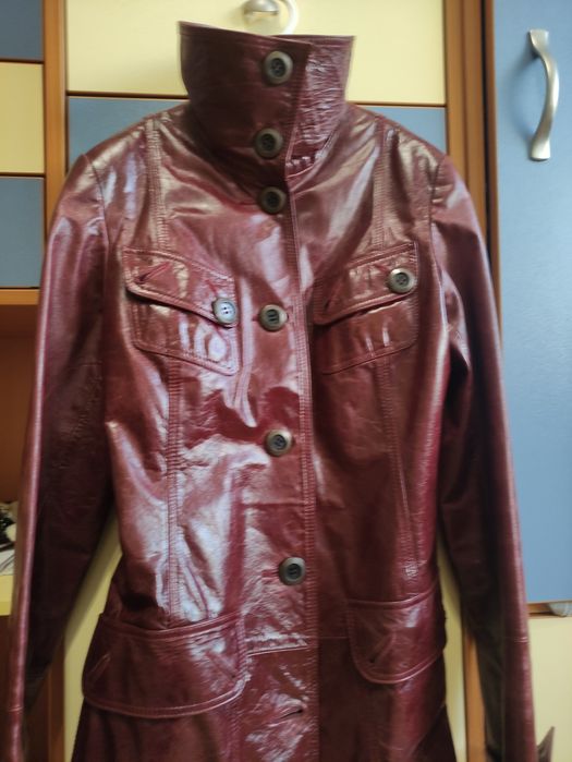 Шкіряна куртка в ідеальному стані