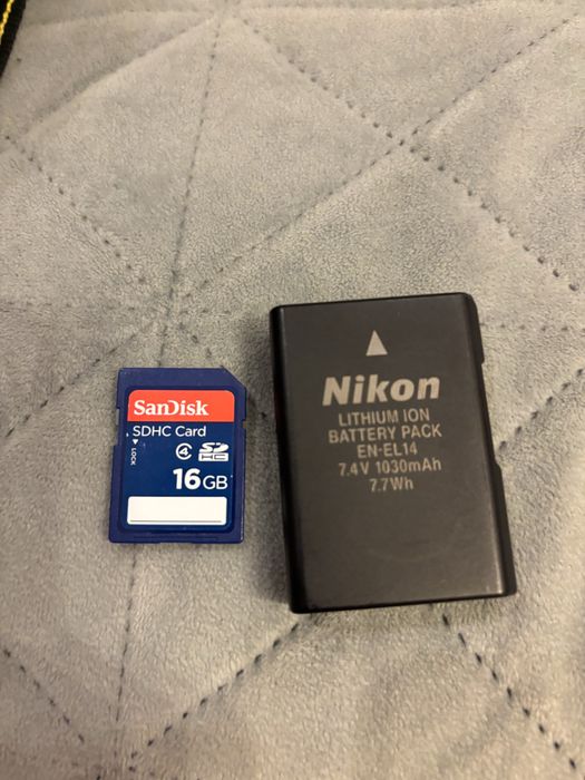 Фотоапарат Nikon D3100
