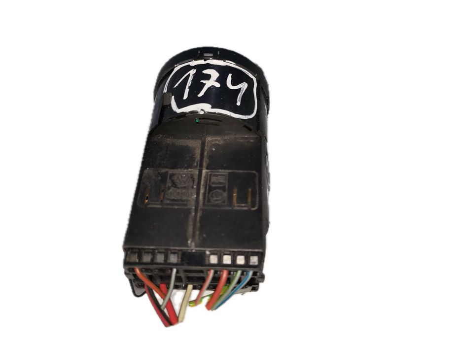 Botão / interruptor de luzes SKODA Octavia I Hatchback (1U2)