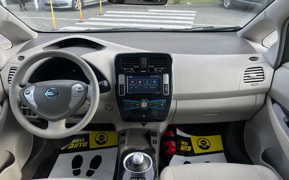 Nissan Leaf 2012
