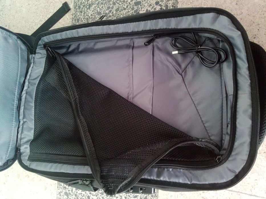 Mala mochila PC portátil com usb e bloqueio com código - NOVA -64585947610243122