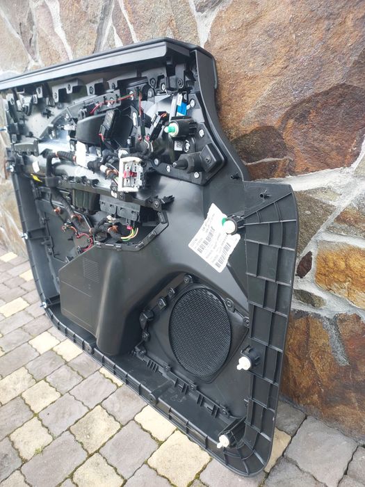 Карта двері Chevrolet equinox EV RS USA 2024-2025 права передня.