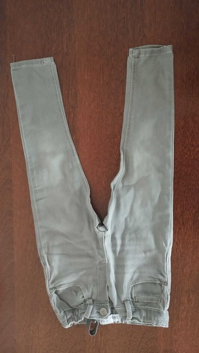 Pack de 74 peças de vestuário para criança 2 a 3 anos