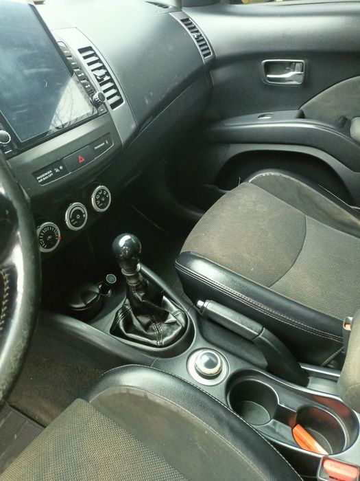 Ситроен с кроссер. Дизель 2.2. Повний привід