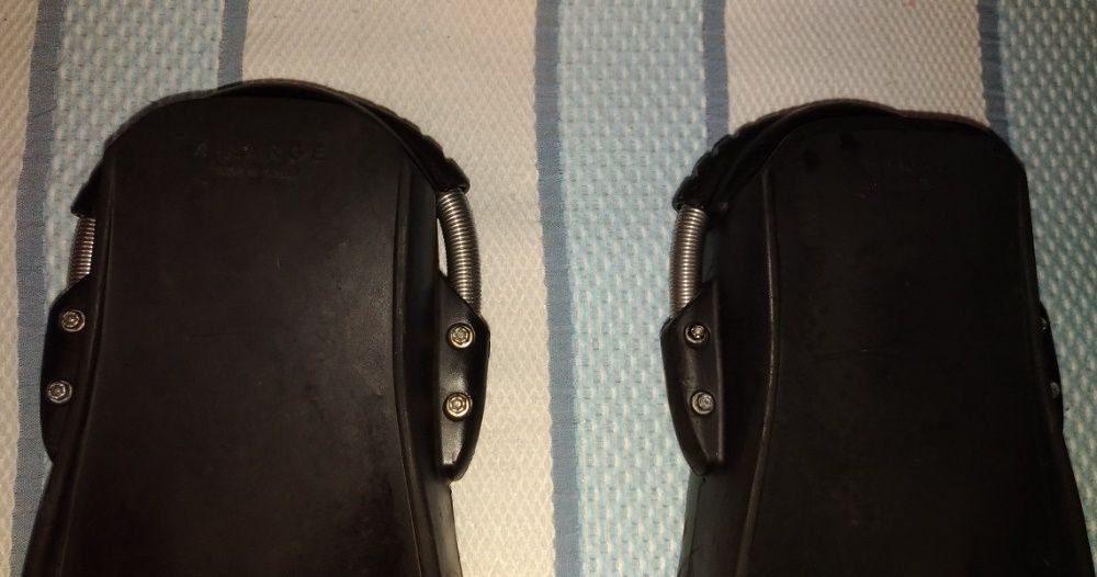 Barbatanas Hollis F1 Bat Fins