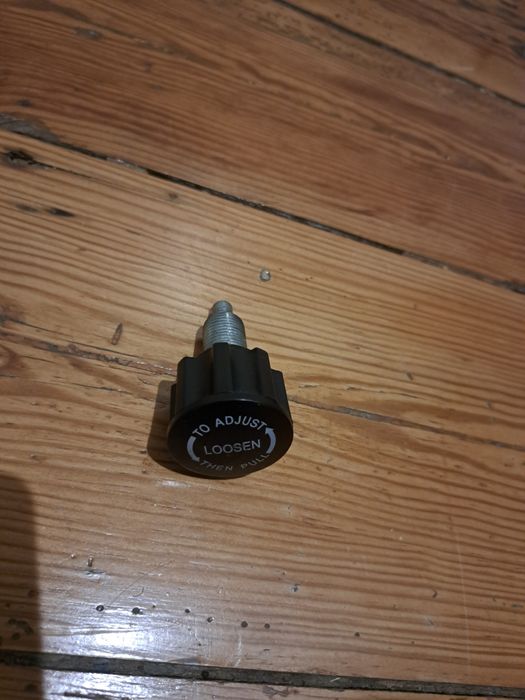 Botão ajuste preto para aparelhos desportivos