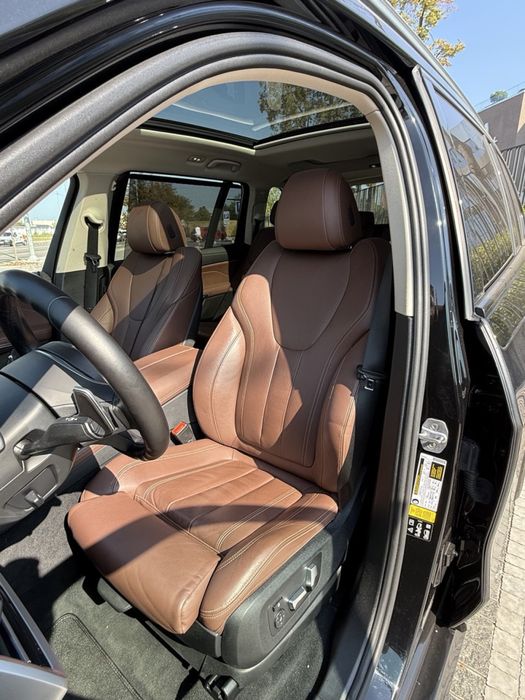 Продам  BMW x7 шикарный