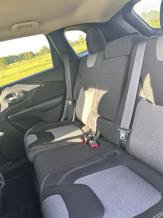 Jeep Cherokee 3.2 benzyna