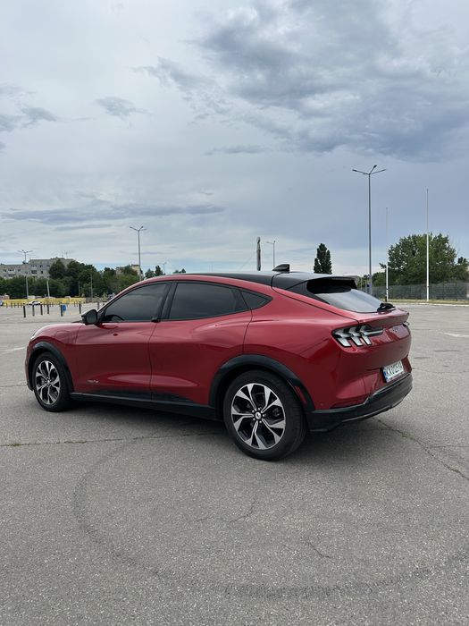 Ford Mustang Mach-E 98кВт ідеальний Premium мустанг мач е