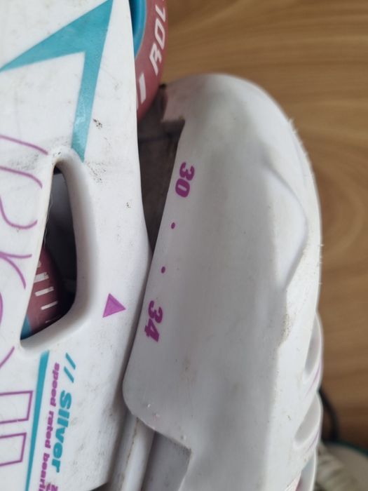 Роликові ковзани для дівчинки