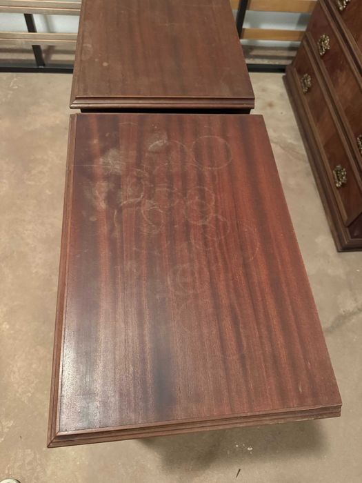 Mesas de cabeceira em madeira maciça – conjunto de 2