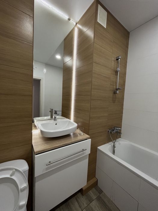 Продаж великої євро 2к квартири з ремонтом