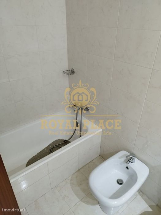 Apartamento T2, Paços de Brandão
