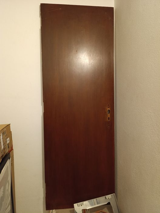 Porta de interior em mogno