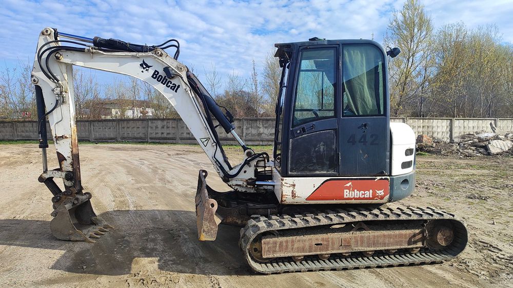 Послуги Екскаватора Bobcat 7.5 т.