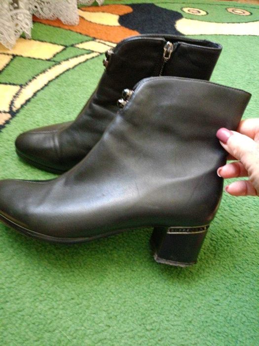 Жіночі чорні демісезонні ботинки, полусапожки